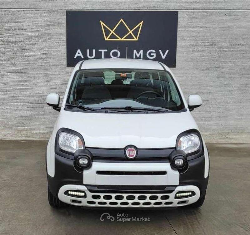 Usata Fiat Panda Cross Cross 69 CV (50 kW) 2023 Bianco Utilitaria
