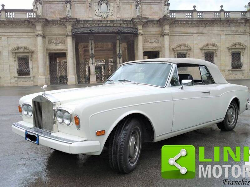 Usato 1977 Rolls Royce Corniche 6.8 Benzin 223 CV (55.000 €)