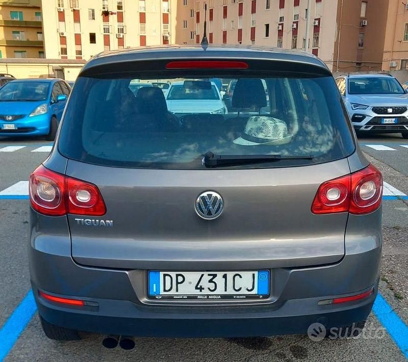 Usata VW Tiguan 140 CV (102 kW) 2008 Grigio SUV