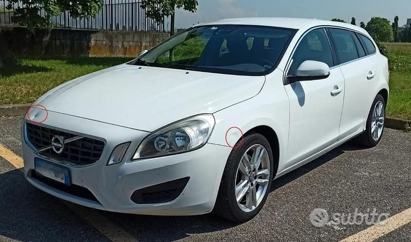 Usata Volvo V60 115 CV (84 kW) 2011 Bianco Station wagon