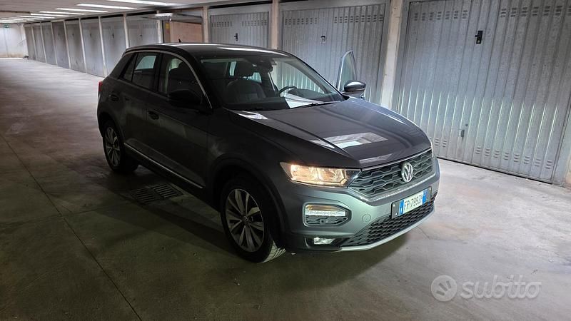 Usata VW T-Roc 2018 Grigio SUV