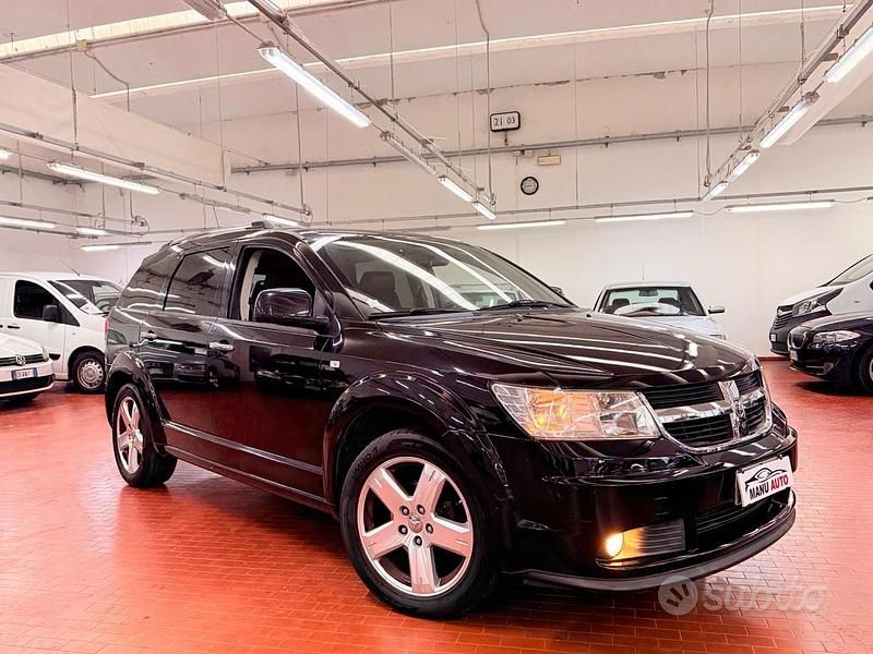 Usata Dodge Journey 140 CV (102 kW) 2010 Nero SUV