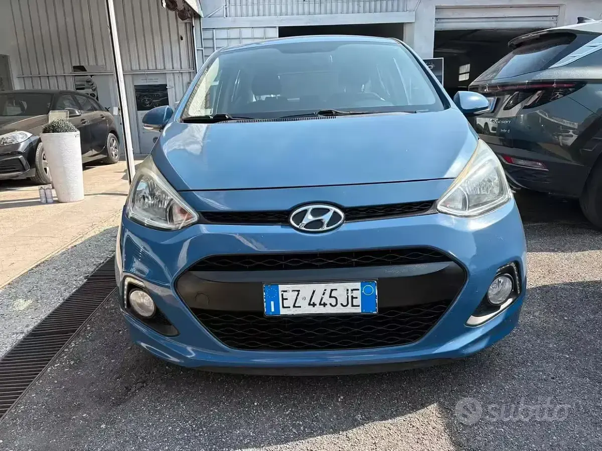 Usata Hyundai i10 Comfort 67 CV (49 kW) 2015 Bluazzurro Utilitaria