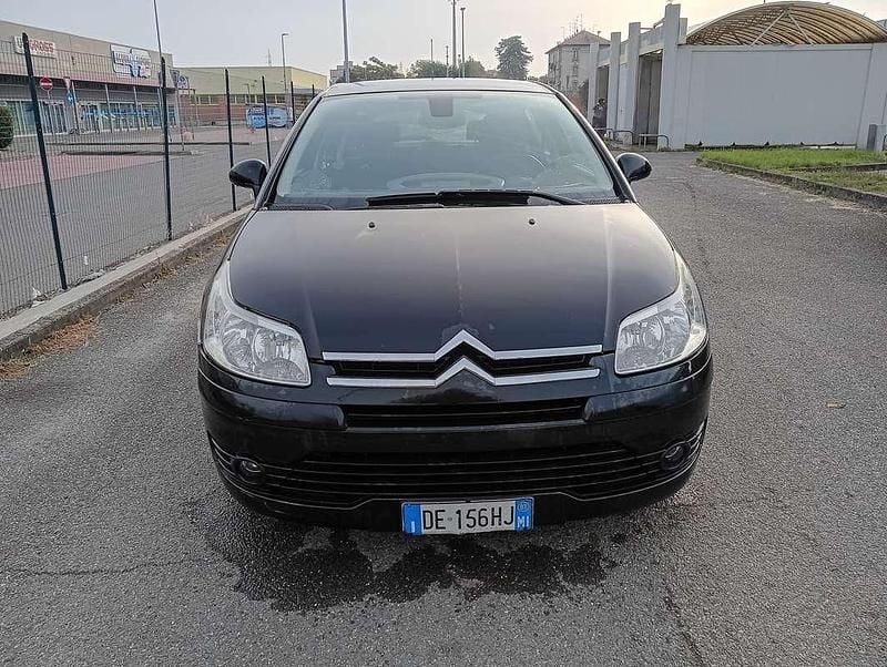 Usata 2008 Citroën C4 Tre volumi | 2500 € (Buon prezzo) - Immagine 1/4