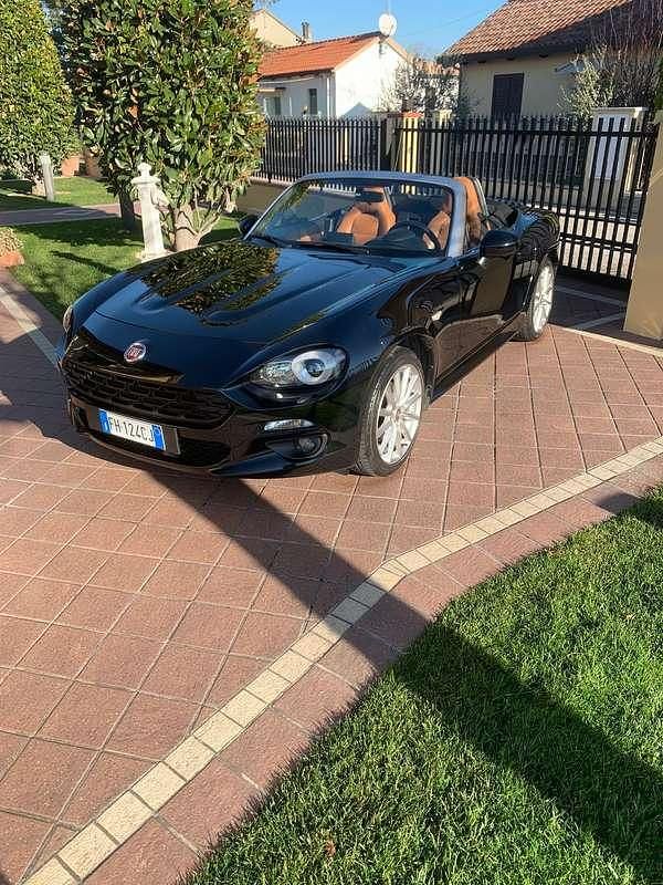 Usata Fiat 124 Spider Lusso 140 CV (102 kW) 2017 Cabrio