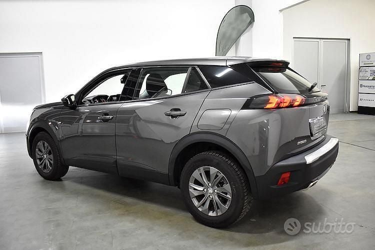 Usata Peugeot 2008 Active 131 CV (96 kW) 2020 Grigio SUV