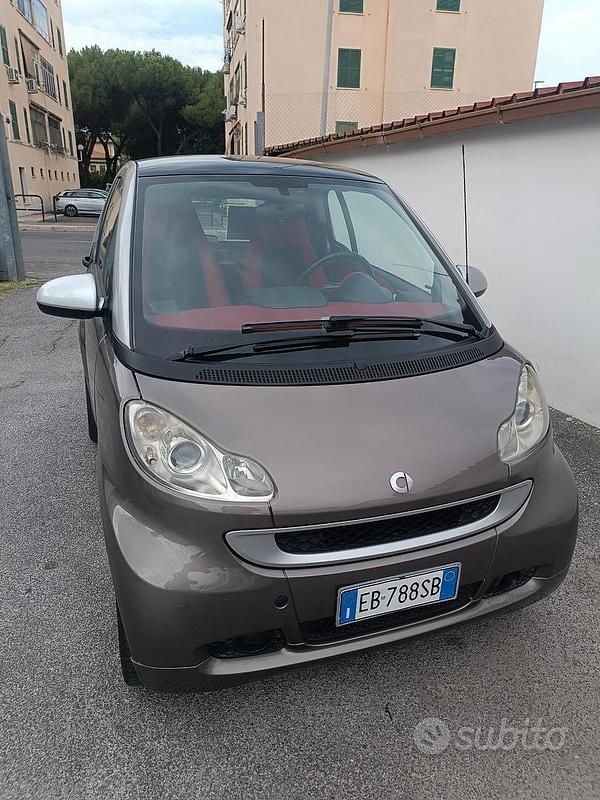 Usata Smart ForTwo Coupé 54 CV (39 kW) 2010 Utilitaria