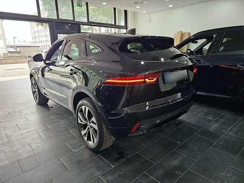 Usata Jaguar E-Pace R-Dynamic 163 CV (119 kW) 2023 Santorini black SUV