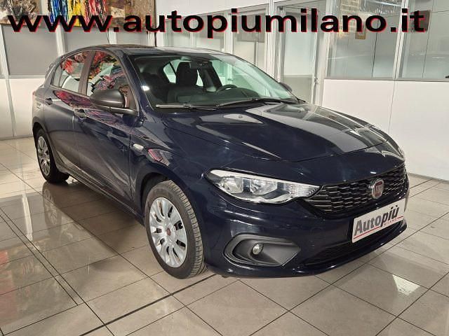 Usata Fiat Tipo Easy 95 CV (69 kW) 2017 Grigio Berlina