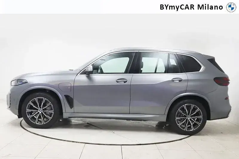 Usata BMW X5 M Sport 489 CV (359 kW) 2024 Grigio SUV