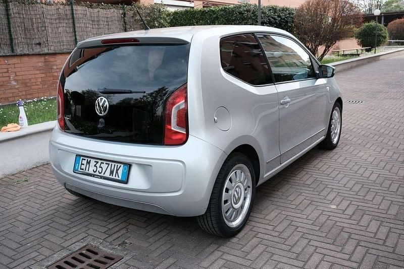 Usata VW up! 75 CV (55 kW) 2012 Argento Utilitaria