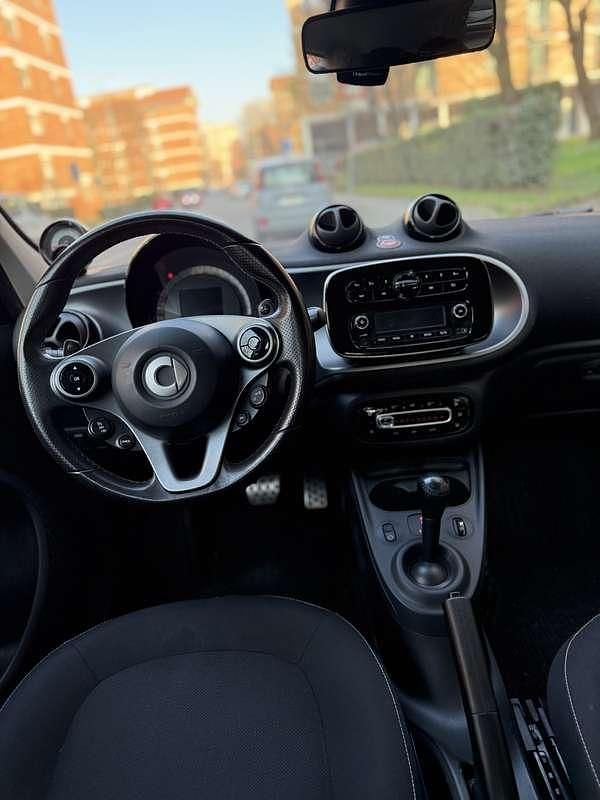 Usata Smart ForFour Passion 90 CV (66 kW) 2018 Utilitaria