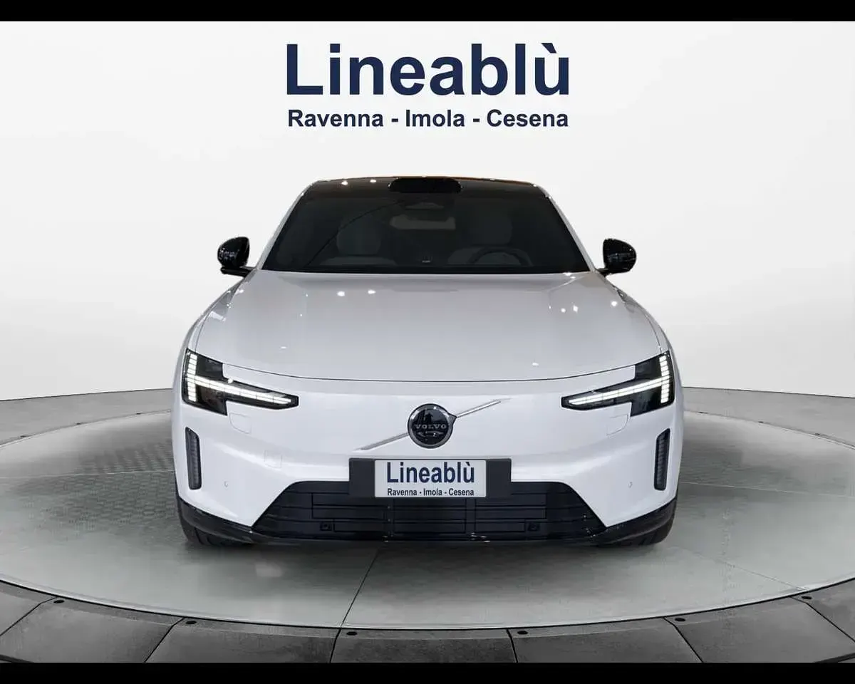 Nuova Volvo ES90 Ultra 139 kW (190 CV) 2026 Chrystal white perlato Berlina