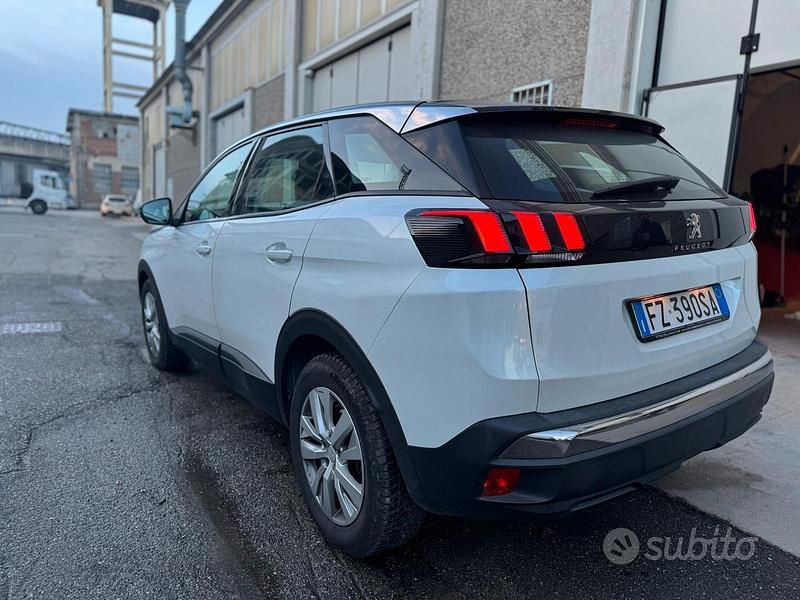 Usata Peugeot 3008 Business-Line 131 CV (96 kW) 2019 Bianco Station wagon