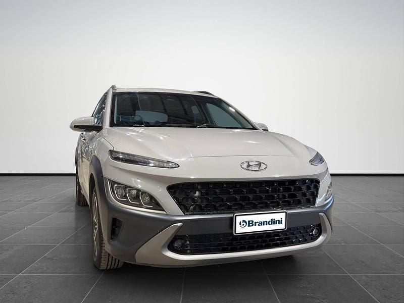 Usata Hyundai Kona 141 CV (103 kW) 2022 Grigio chiaro SUV