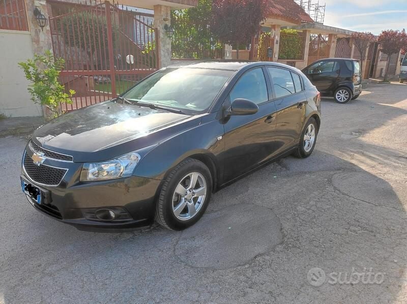 Usata Chevrolet Cruze 141 CV (103 kW) 2012 Nero Monovolume