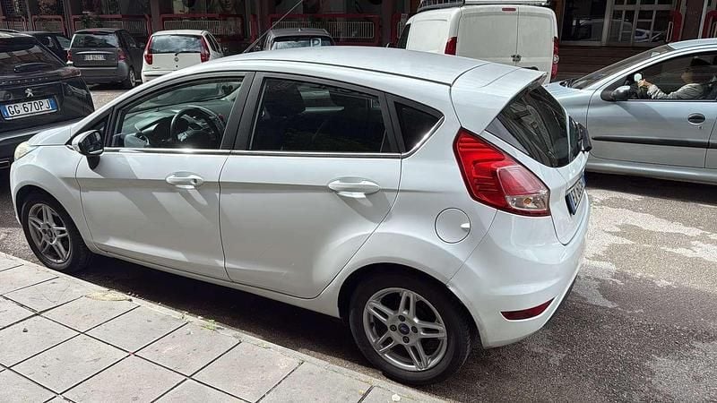 Usata Ford Fiesta Titanium 95 CV (69 kW) 2014 Utilitaria