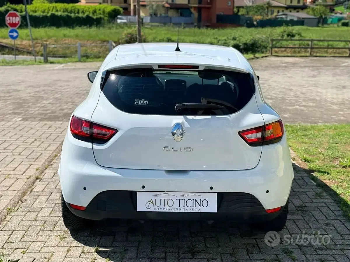 Usata Renault Clio IV 73 CV (53 kW) 2014 Bianco Berlina