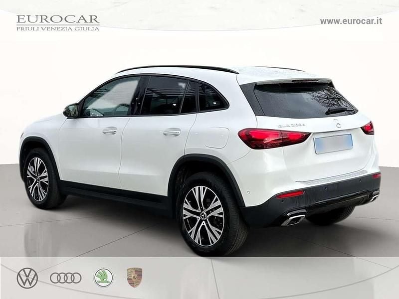 Usata Mercedes GLA200 Advanced Plus 150 CV (110 kW) 2024 Bianco SUV