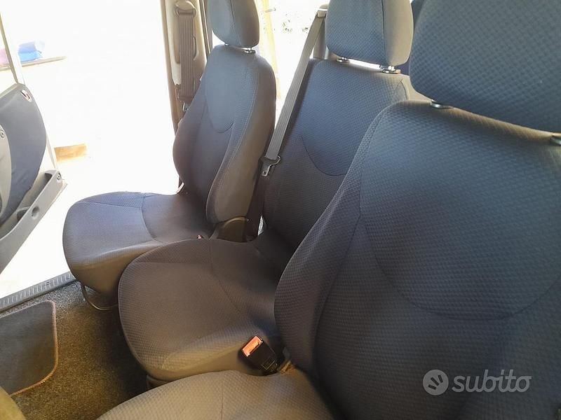 Usata Fiat Multipla Family 120 CV (88 kW) 2007 Grigio Monovolume