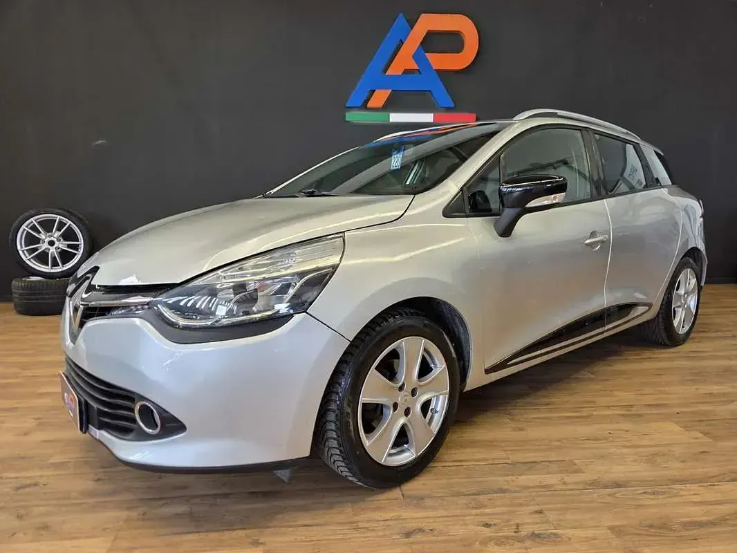 Usata Renault Clio Dynamique 68 CV (50 kW) 2010 Station wagon