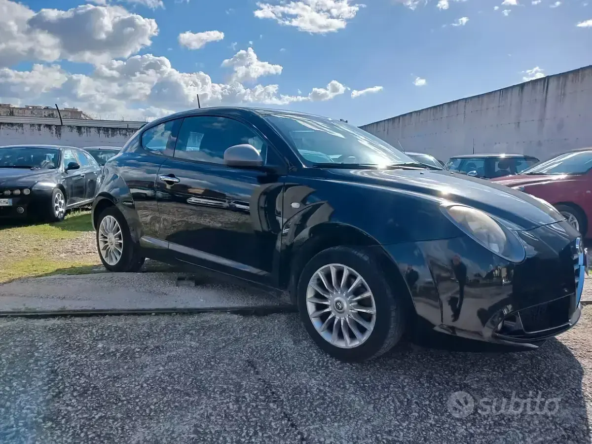 Usata Alfa Romeo MiTo Distinctive 85 CV (62 kW) 2014 Nero Utilitaria