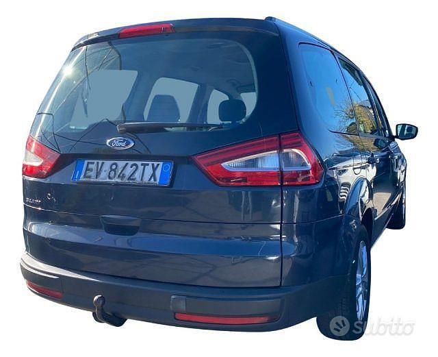 Usata Ford Galaxy Titanium 163 CV (119 kW) 2014 Grigio scuro Monovolume