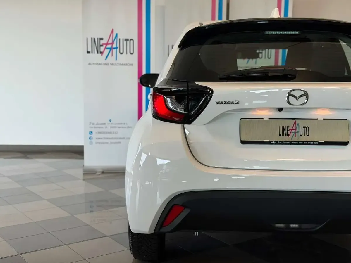 Usata Mazda 2 Center-Line 116 CV (85 kW) 2024 Bianco Utilitaria