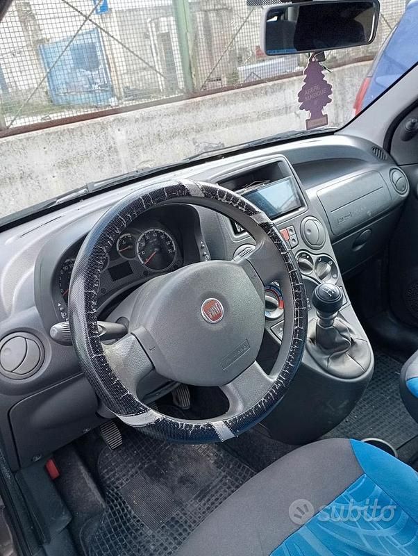 Usata Fiat Panda 69 CV (50 kW) 2011 Grigio Utilitaria