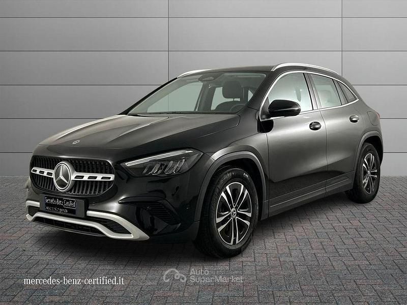 Usata Mercedes GLA180 Advanced 116 CV (85 kW) 2025 Nero SUV