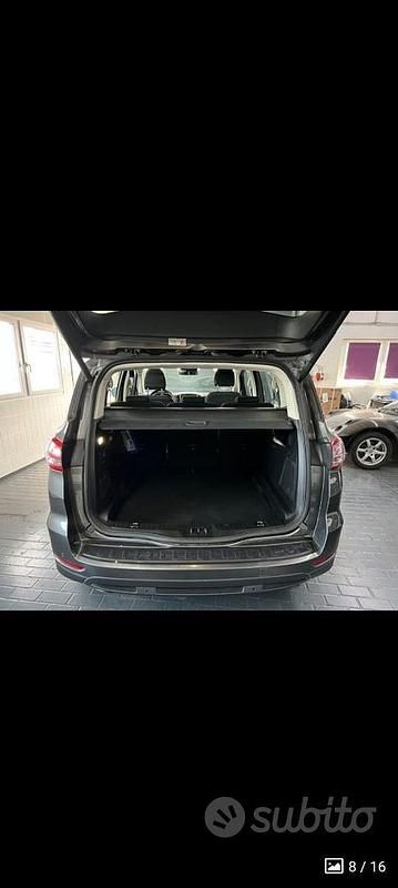 Usata Ford S-MAX S 180 CV (132 kW) 2016 Grigio Monovolume