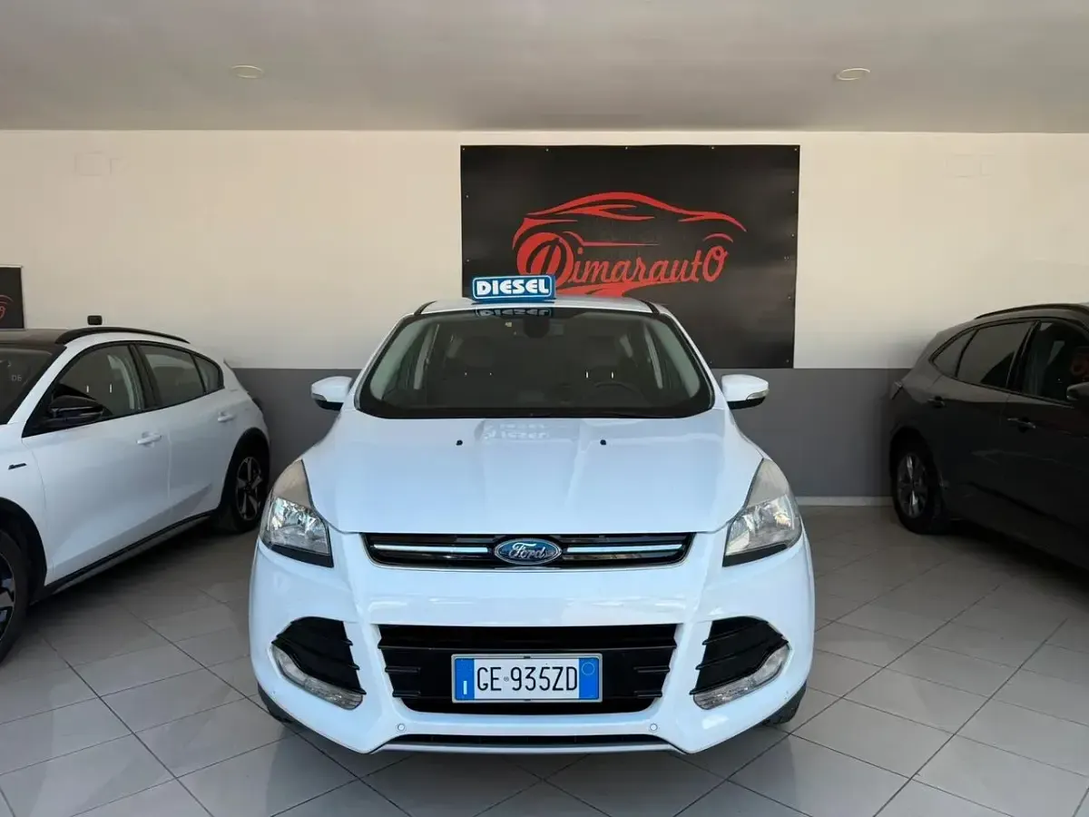 Usata Ford Kuga 140 CV (102 kW) 2014 Bianco SUV