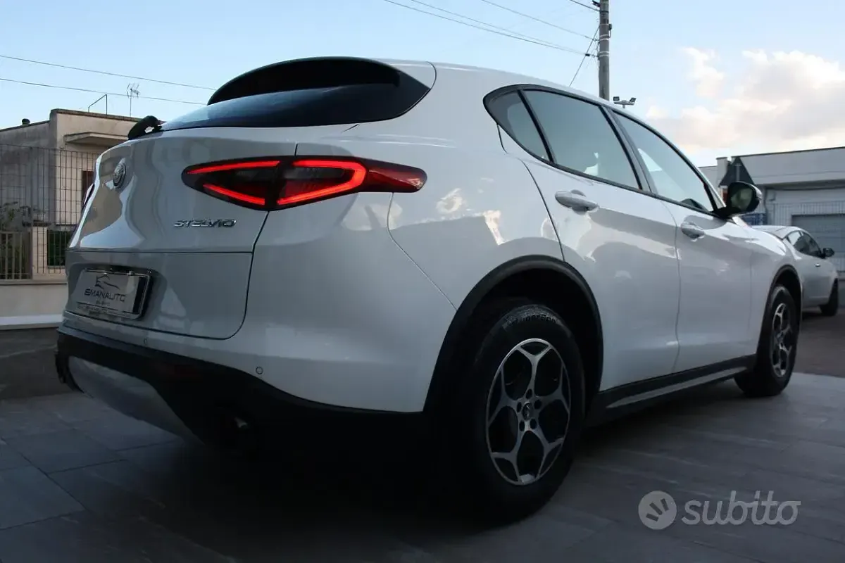 Usata Alfa Romeo Stelvio 190 CV (139 kW) 2022 Bianco SUV