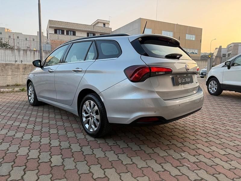 Usata Fiat Tipo Business 120 CV (88 kW) 2018 Grigio Station wagon