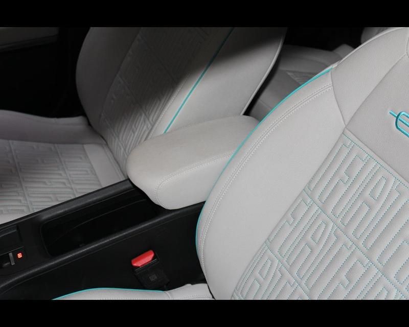 Usata Fiat 600 La Prima 136 CV (100 kW) 2025 Blu SUV