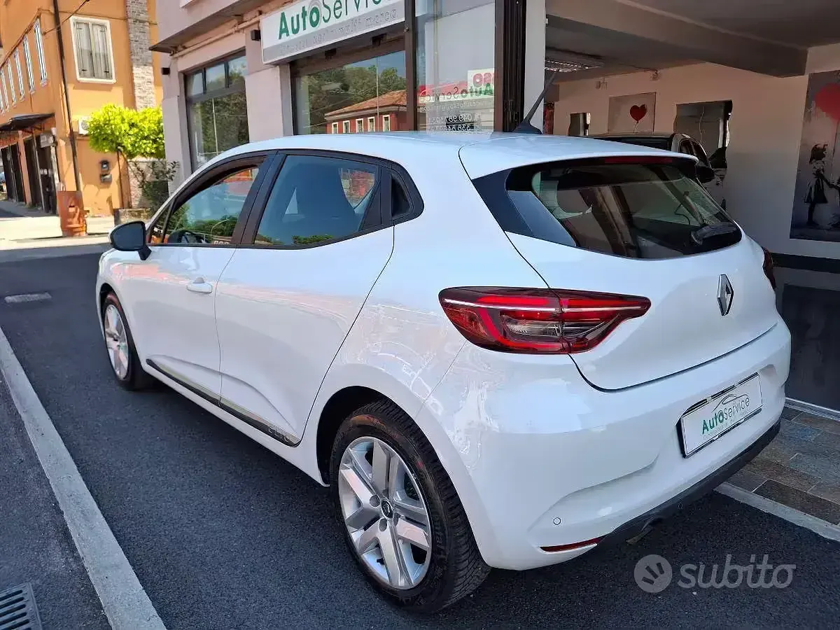 Usata Renault Clio V SE 72 CV (52 kW) 2020 Bianco Berlina