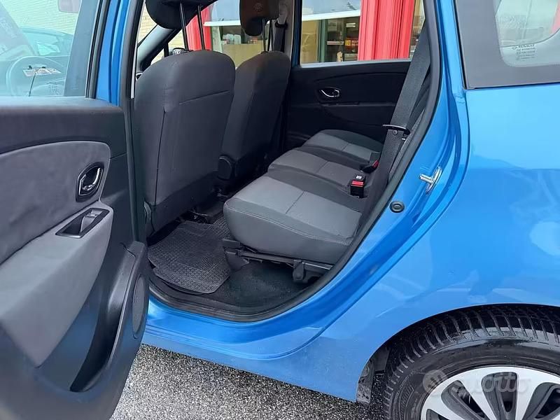 Usata Renault Scénic III 110 CV (80 kW) 2013 Blu/azzurro Monovolume