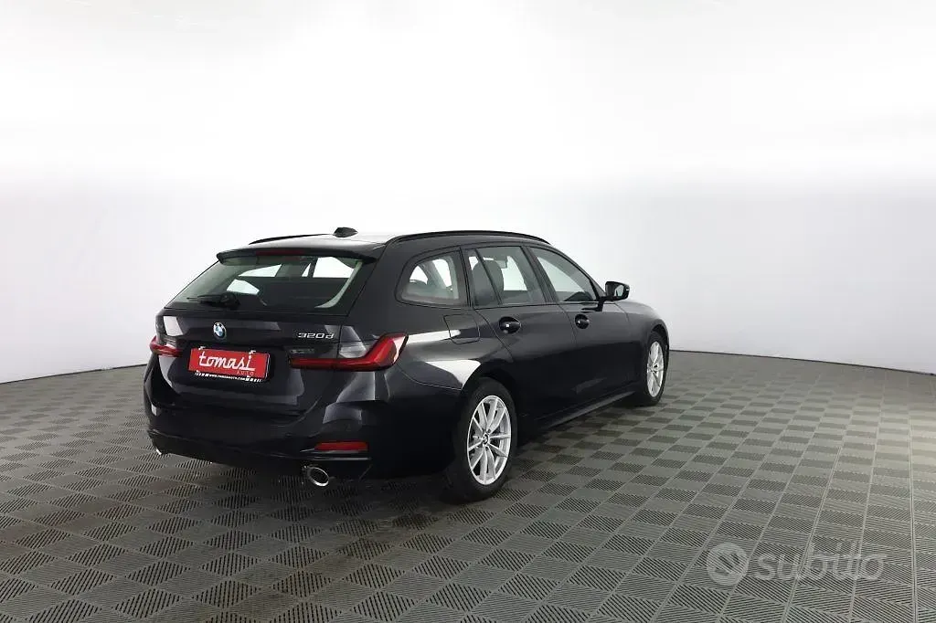 Usata BMW 320e Efficient Dynamics 190 CV (139 kW) 2023 Nero Station wagon
