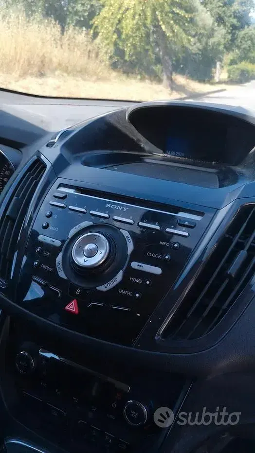 Usata Ford Kuga 140 CV (102 kW) 2013 Nero SUV