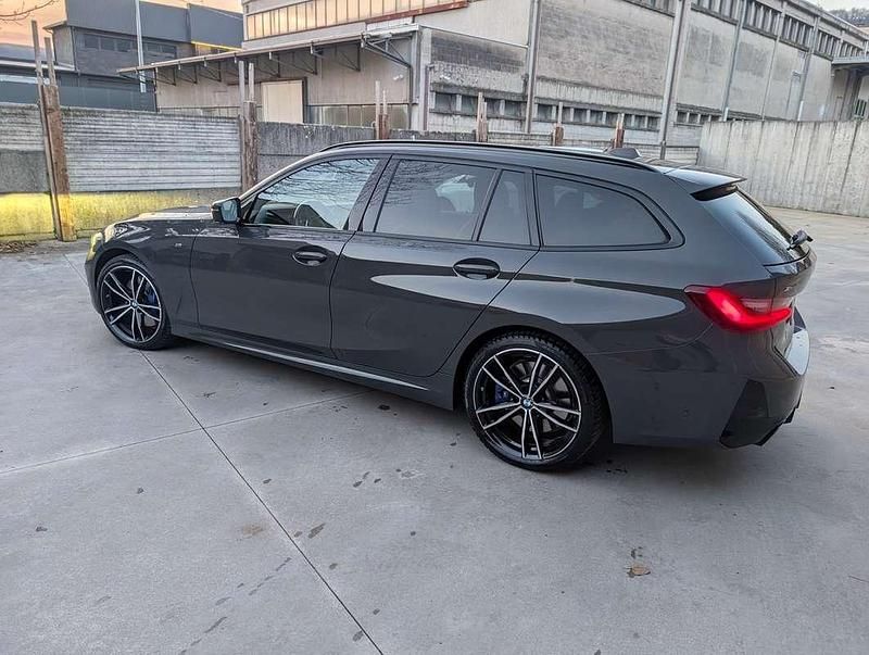 Usata BMW 320 M Sport 190 CV (139 kW) 2023 Grigio Station wagon