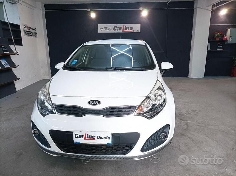 Usata Kia Rio Active 75 CV (55 kW) 2014 Bianco Berlina