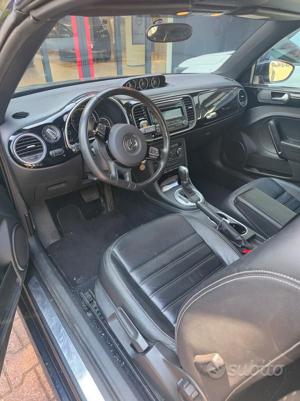 Usata VW Beetle Cabriolet 105 CV (77 kW) 2014 Nero Cabrio