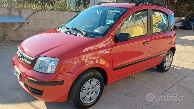 Usata Fiat Panda 59 CV (43 kW) 2006 Rosso Utilitaria