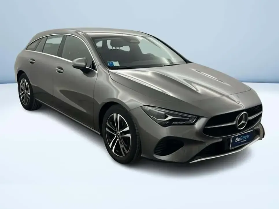 Usata Mercedes CLA180 Advanced 116 CV (85 kW) 2025 Grigio