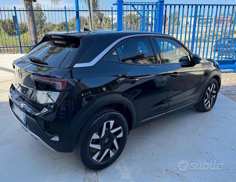 Usata Opel Mokka Elegance 131 CV (96 kW) 2021 Nero SUV