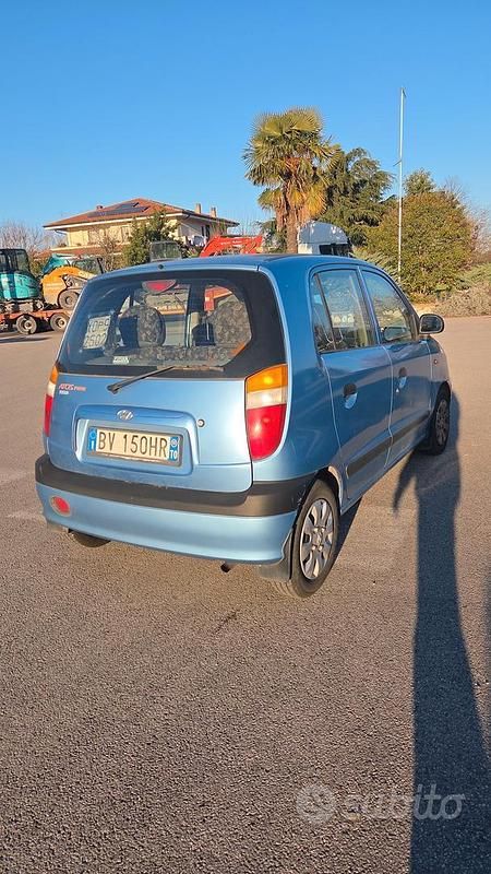 Usata Hyundai Atos 58 CV (42 kW) 2001 Blu Utilitaria