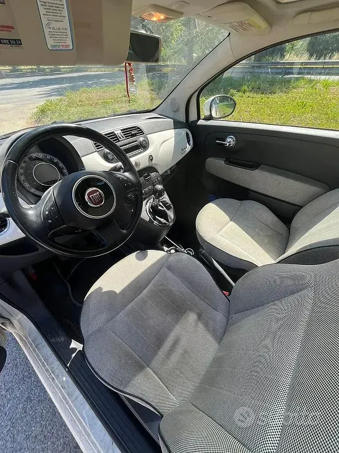 Usata Fiat 500 Lounge 69 CV (50 kW) 2011 Bianco Utilitaria