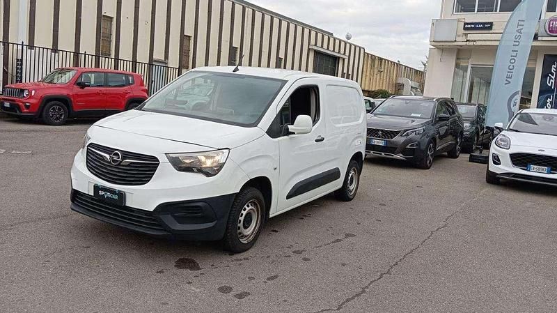Usata Opel Combo Edition 131 CV (96 kW) 2021 Bianco Monovolume