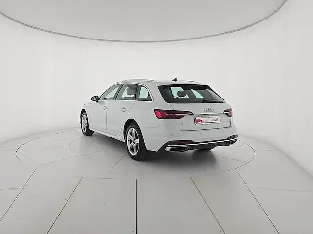 Usata Audi A4 Advanced 204 CV (150 kW) 2024 Bianco ghiaccio metallizzato Station wagon