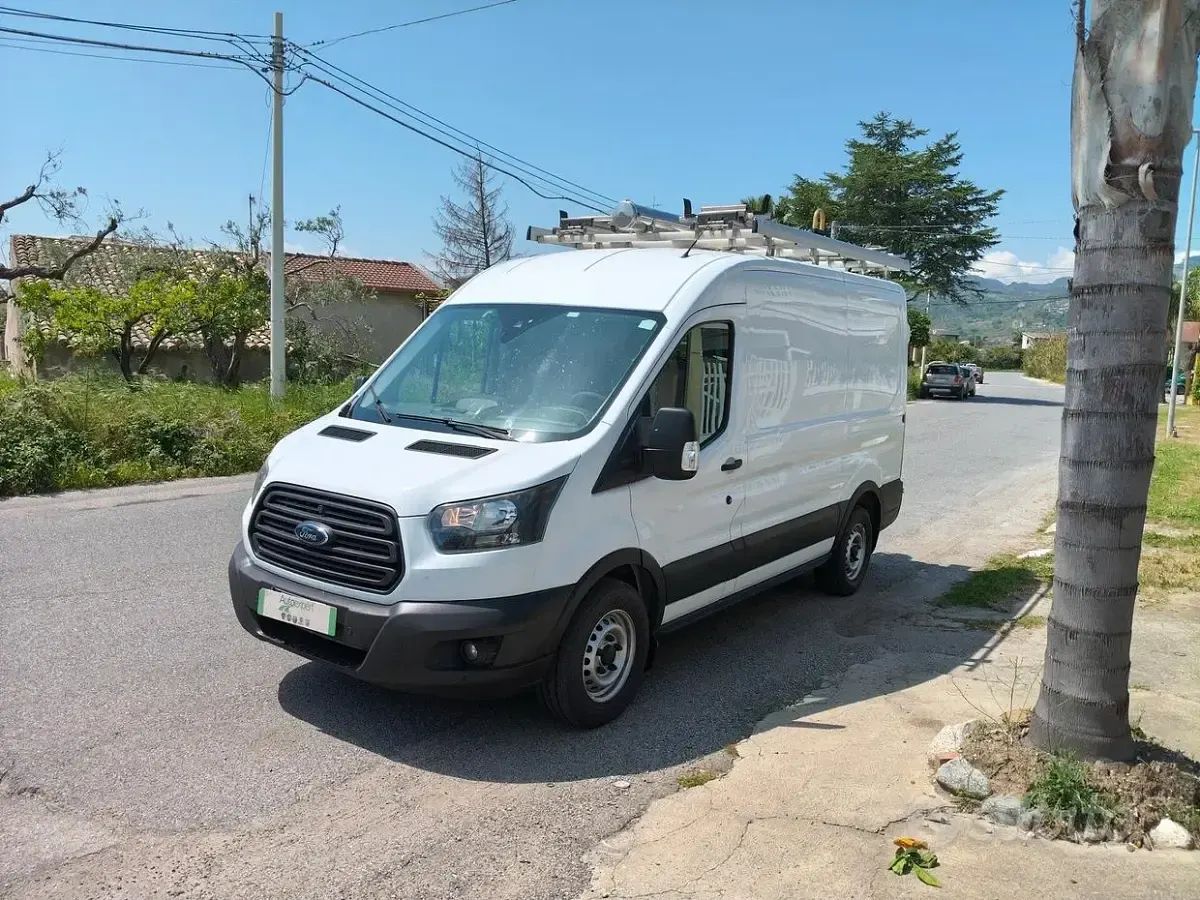Occasion Ford Transit 131 ch (96 kW) 2017 Blanc Berline